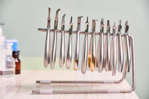 Pressure-Sensing Forceps for Safety